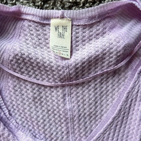 NWOT - Free People V Neck sweater - Picture 2 of 2